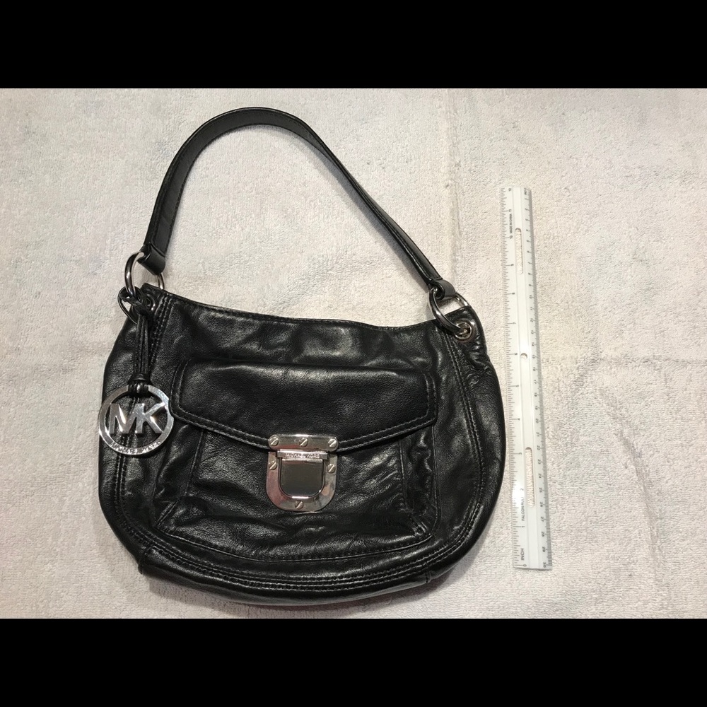 Authentic black leather Michael Kors bag – vintage